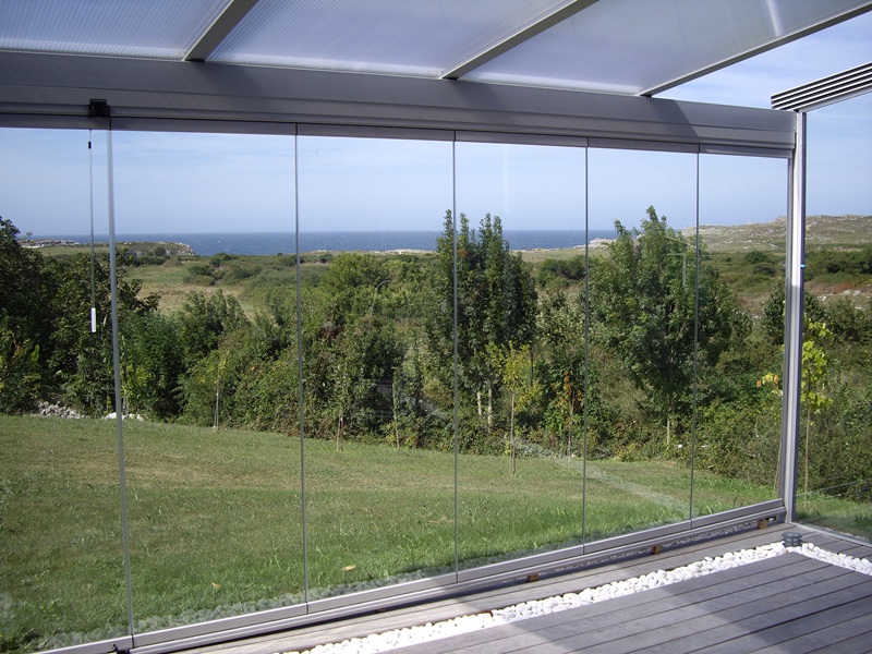 cortinas de cristal,cortina de cristal,cortina de cristal asturias,cristal,vidrio,puertas correderas,cristal rotulado